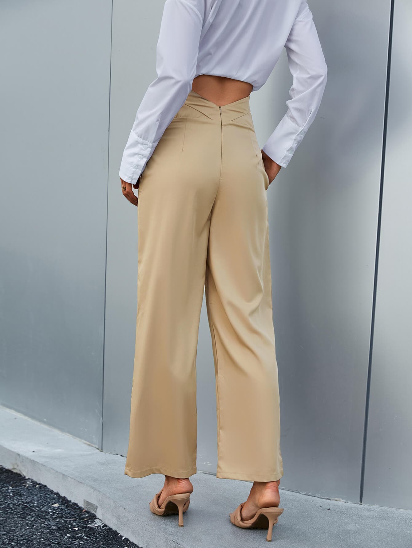 Cutout V-Waist Pleated Wide Leg Pants - Love culture store