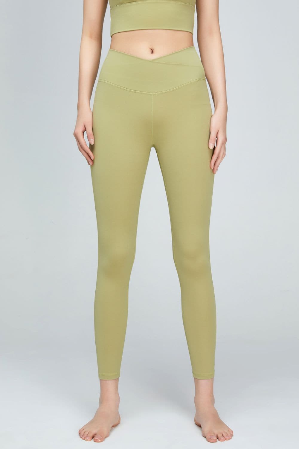 V-Waist Yoga Leggings with Pockets - Love Culture