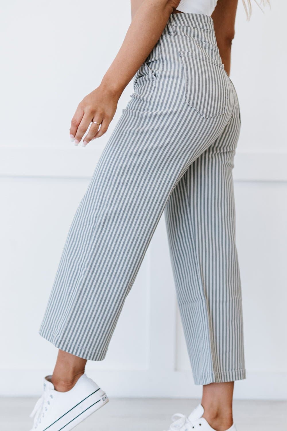 Kancan Emerson Pinstripe Wide Leg Cropped Jeans - Love culture store