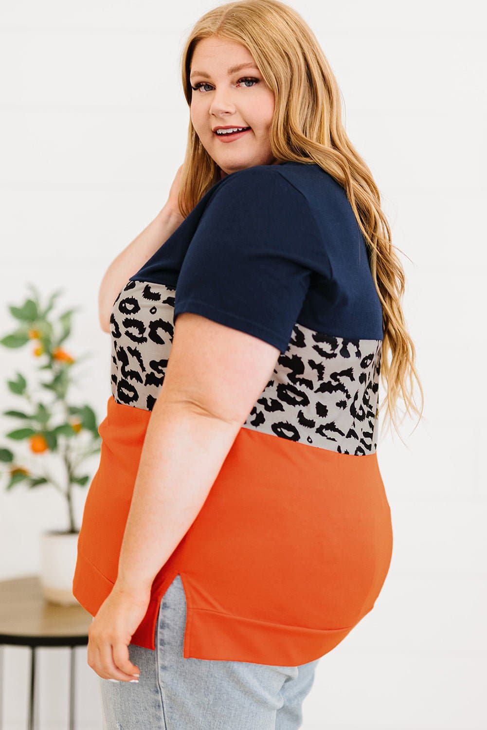 Plus Size Leopard Color Block T-Shirt - Love culture store