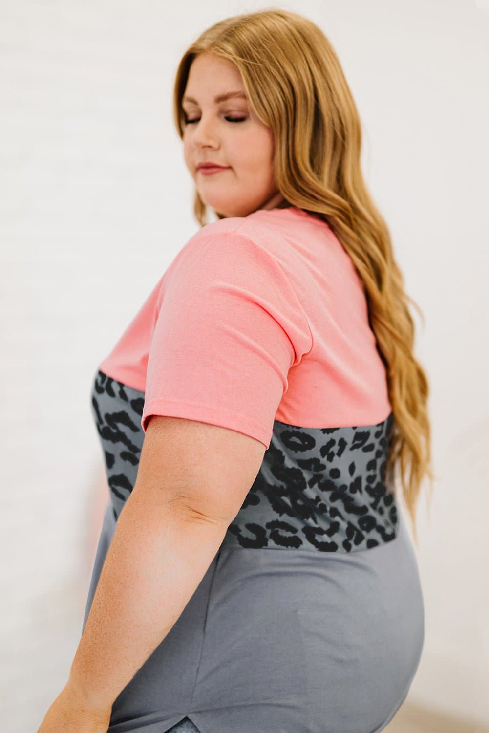 Plus Size Leopard Color Block T-Shirt - Love culture store