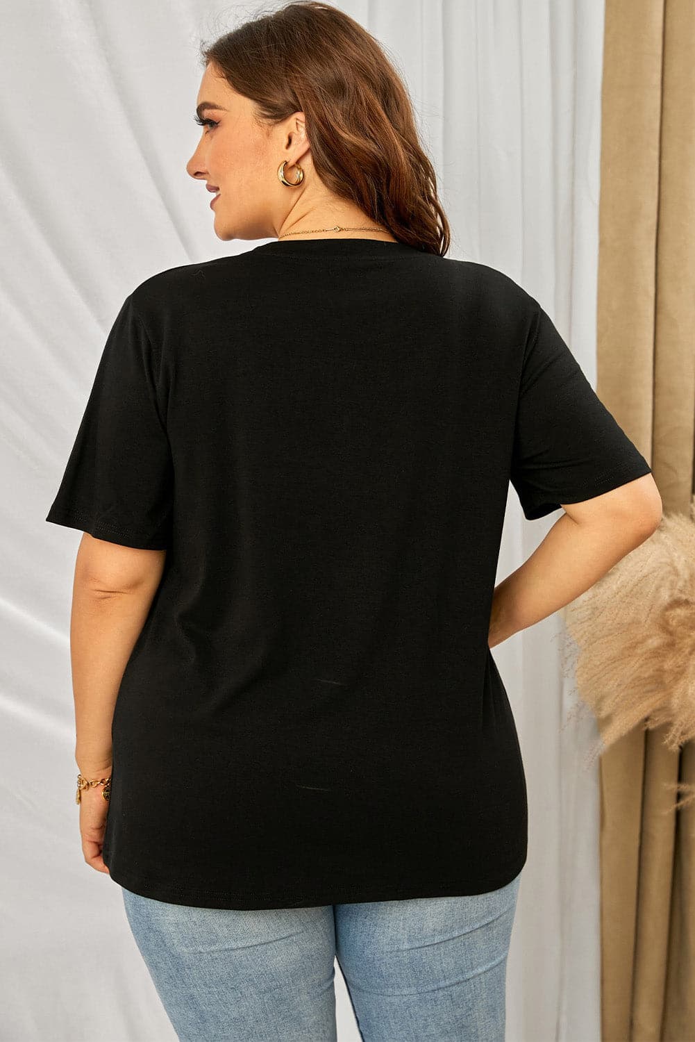 Plus Size Lip Graphic Tee Shirt