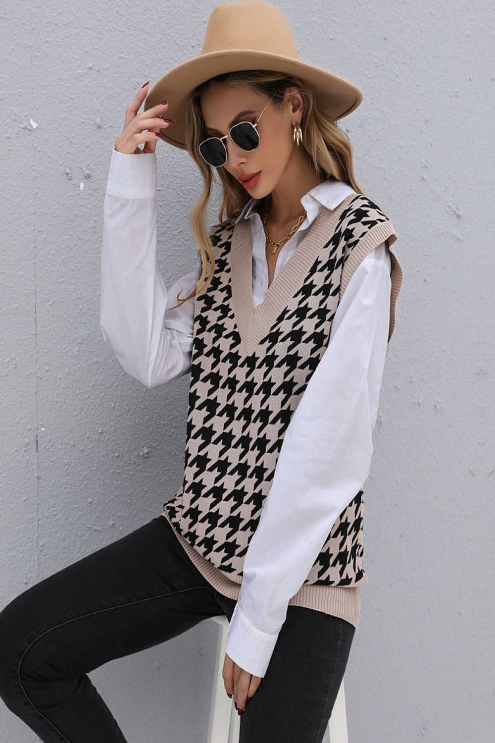 Houndstooth V-Neck Knit Vest - Love culture store