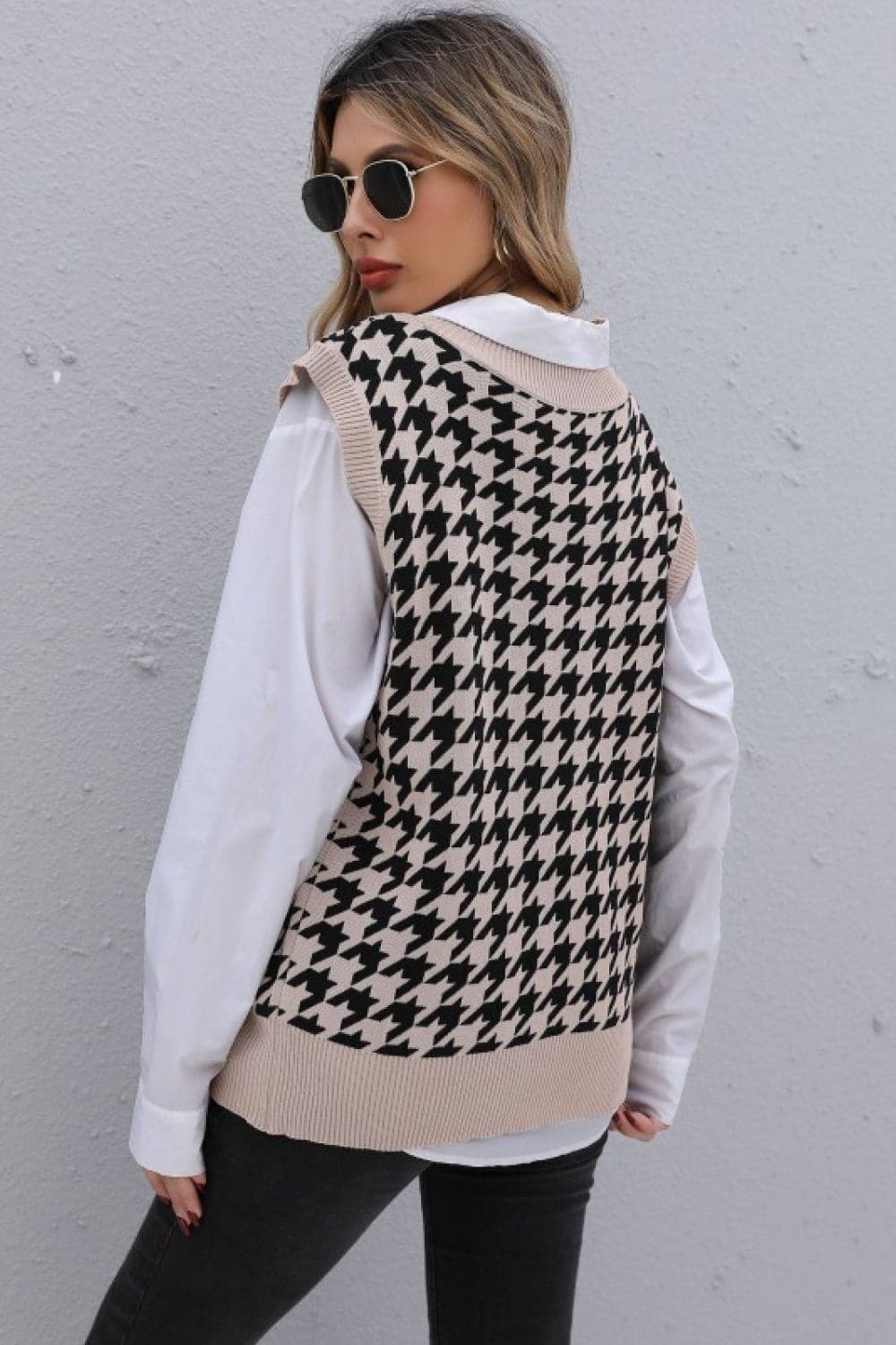 Houndstooth V-Neck Knit Vest - Love culture store