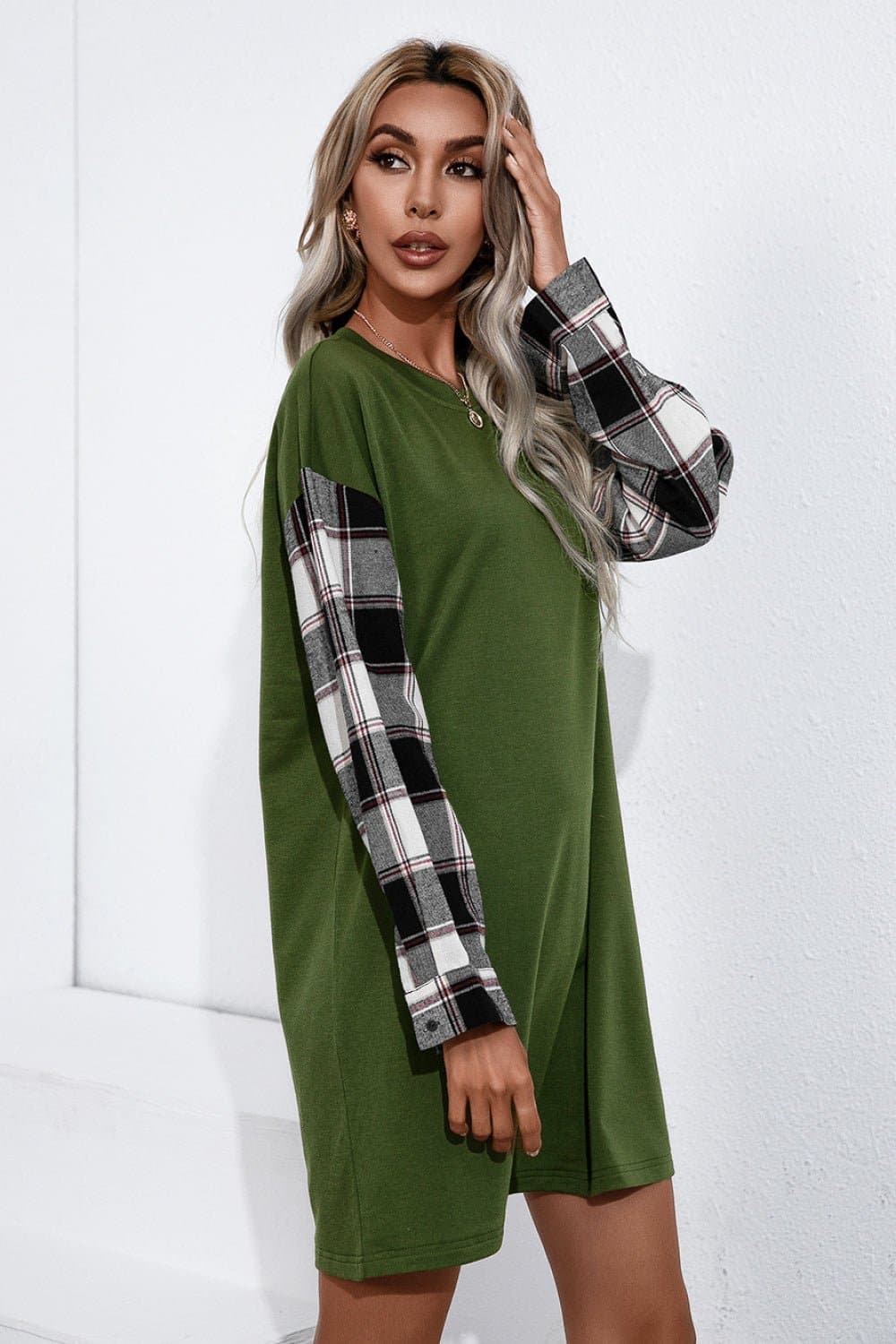 Plaid Sleeve Contrast T-Shirt Dress - Love culture store