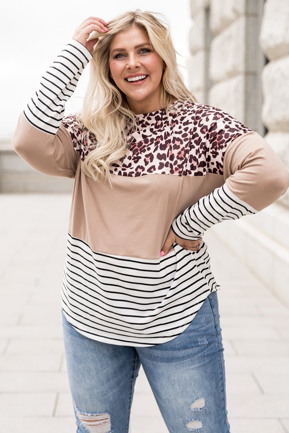 Plus Size Mixed Print Color Block Curved Hem Top - Love culture store