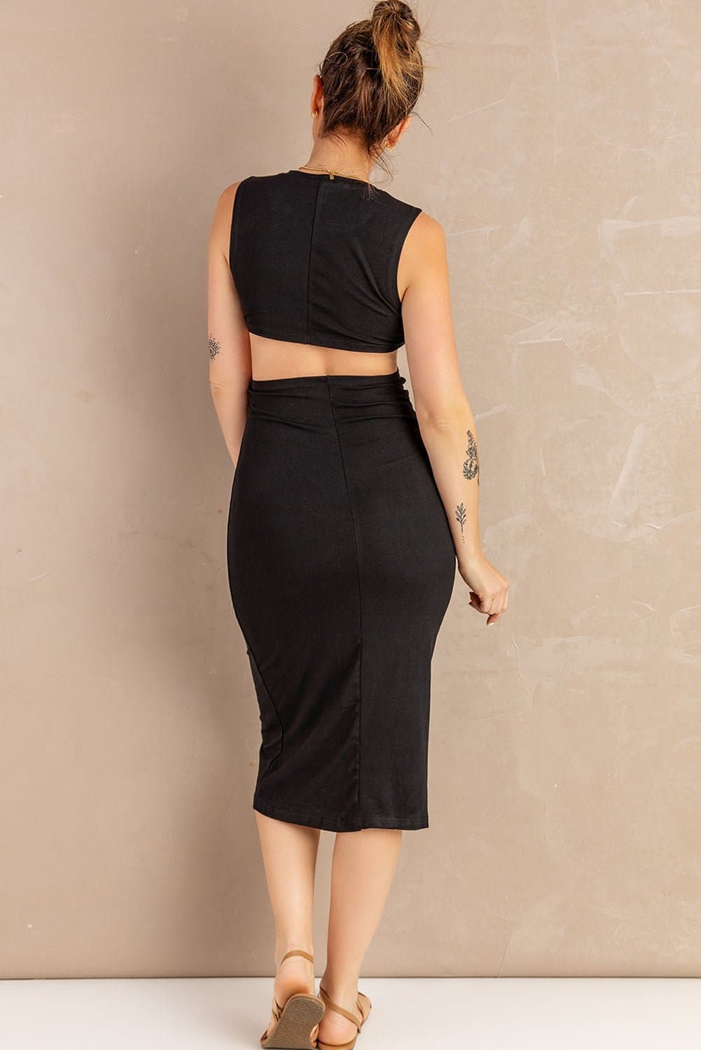 Twist Front Cutout Sleeveless Midi Dress - Love culture store